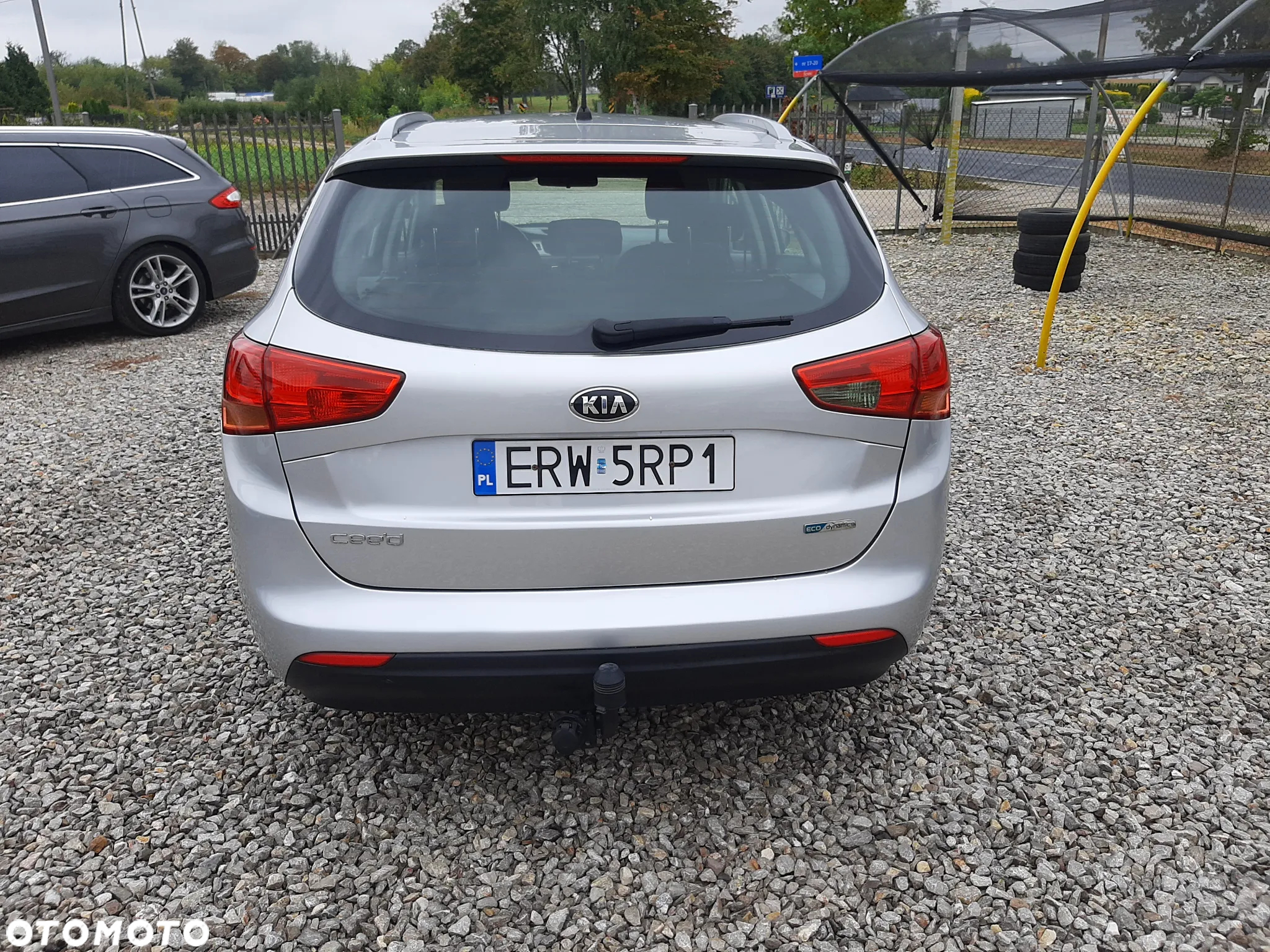 Kia Ceed 1.6 GDI SW Dream-Team Edition - 8