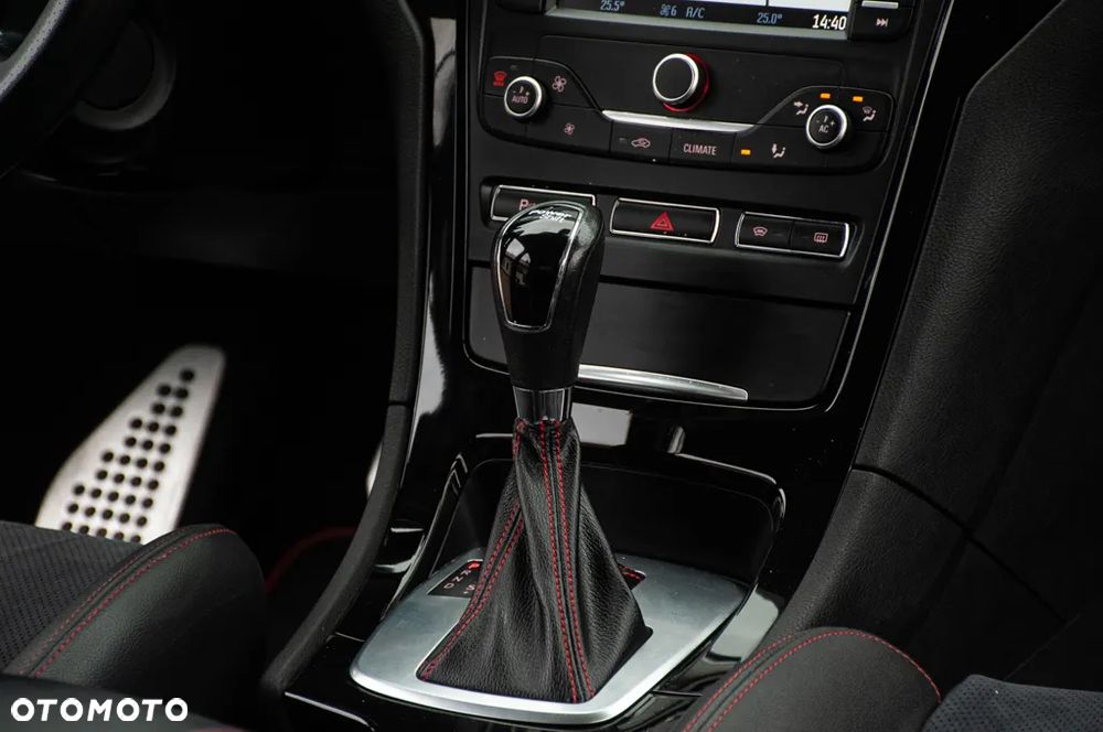 Ford Mondeo 2.0 EcoBoost Titanium S - 19