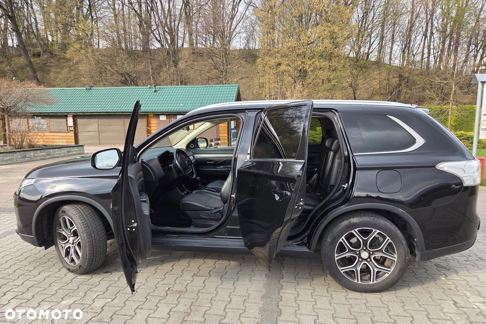 Mitsubishi Outlander 2.2 DID Intense + 4WD - 4