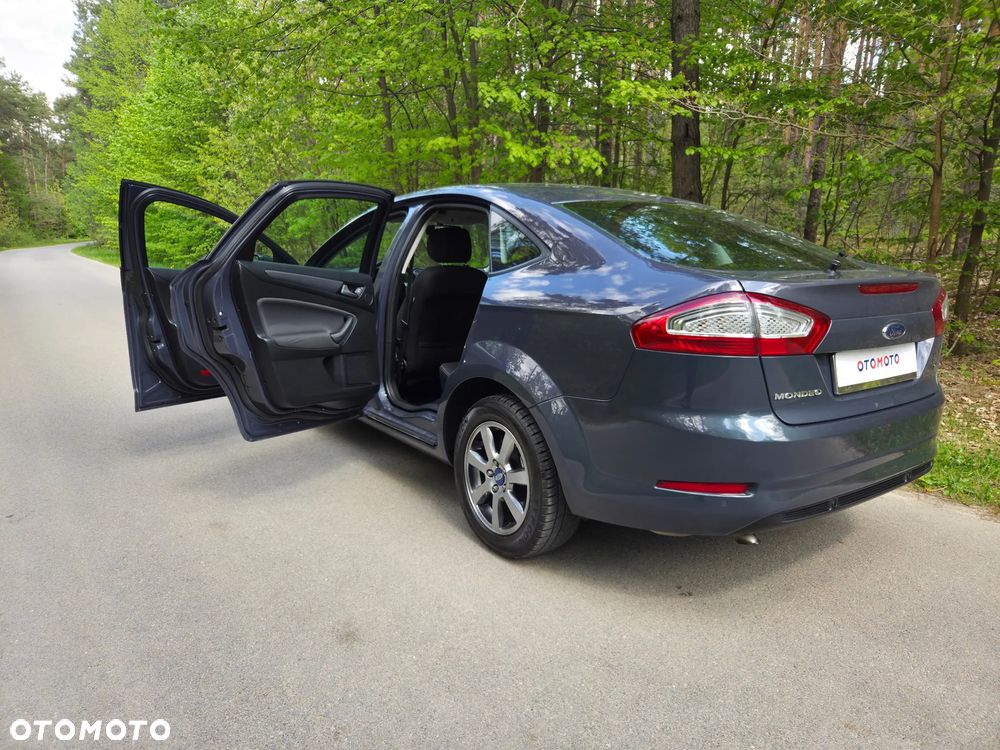 Ford Mondeo 1.6 T Ambiente - 19