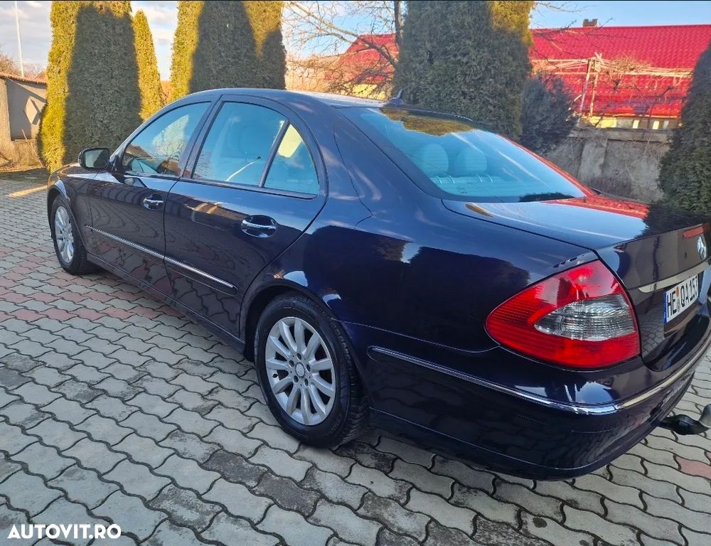 Mercedes-Benz E 200 CGI BlueEFFICIENCY Automatik - 2