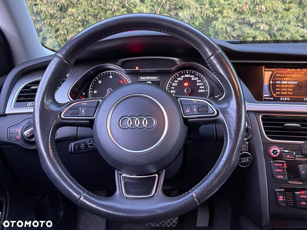 Audi A4 Limousine 2.0 TDI DPF quattro S tronic Attraction - 25