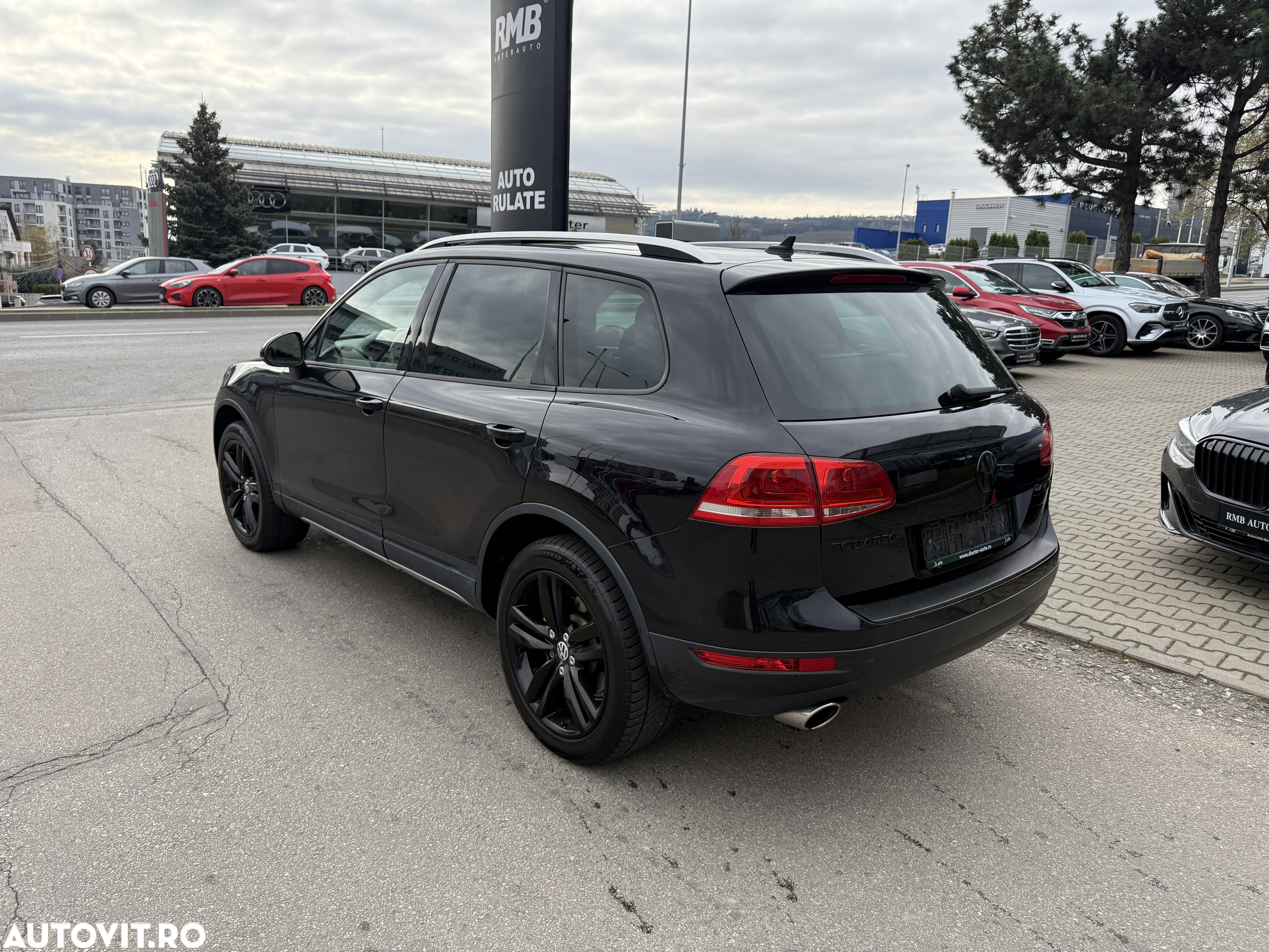 Volkswagen Touareg - 4