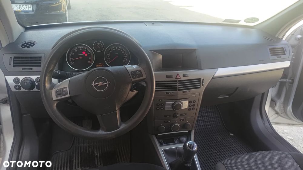 Opel Astra 1.8 Enjoy - 9