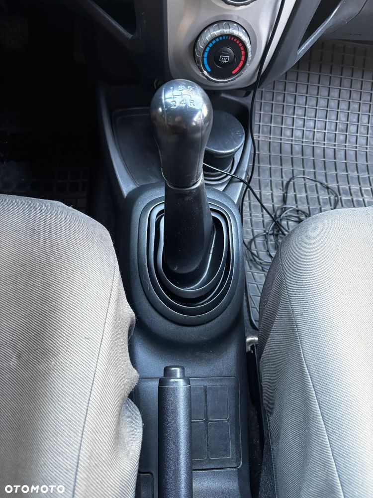 Toyota Yaris 1.0 Luna A/C - 9