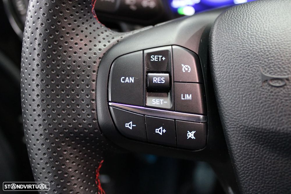 Ford Puma 1.0 EcoBoost MHEV ST-Line X Vivid Ruby Edition - 9