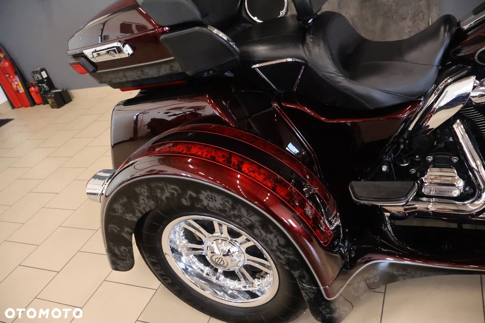 Harley-Davidson Touring Electra Glide - 18