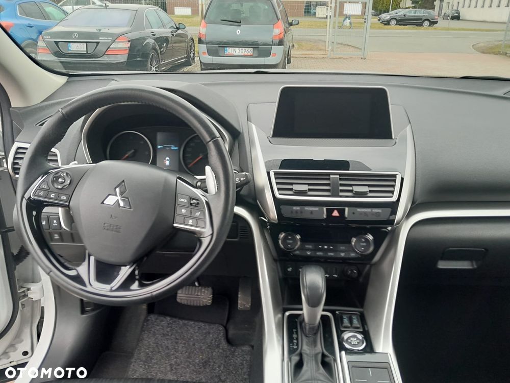 Mitsubishi Eclipse Cross - 10