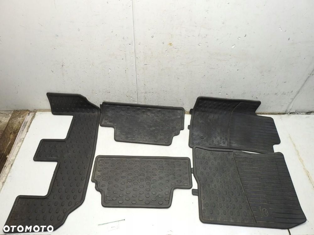 DYWANIKI CHODNICZKI GUMOWE TOYOTA COROLLA VERSO II - 6