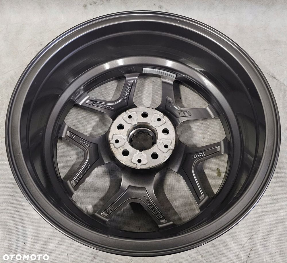 Felga BMW G60 G61 5A324D5 7,5x18 ET23 - 4