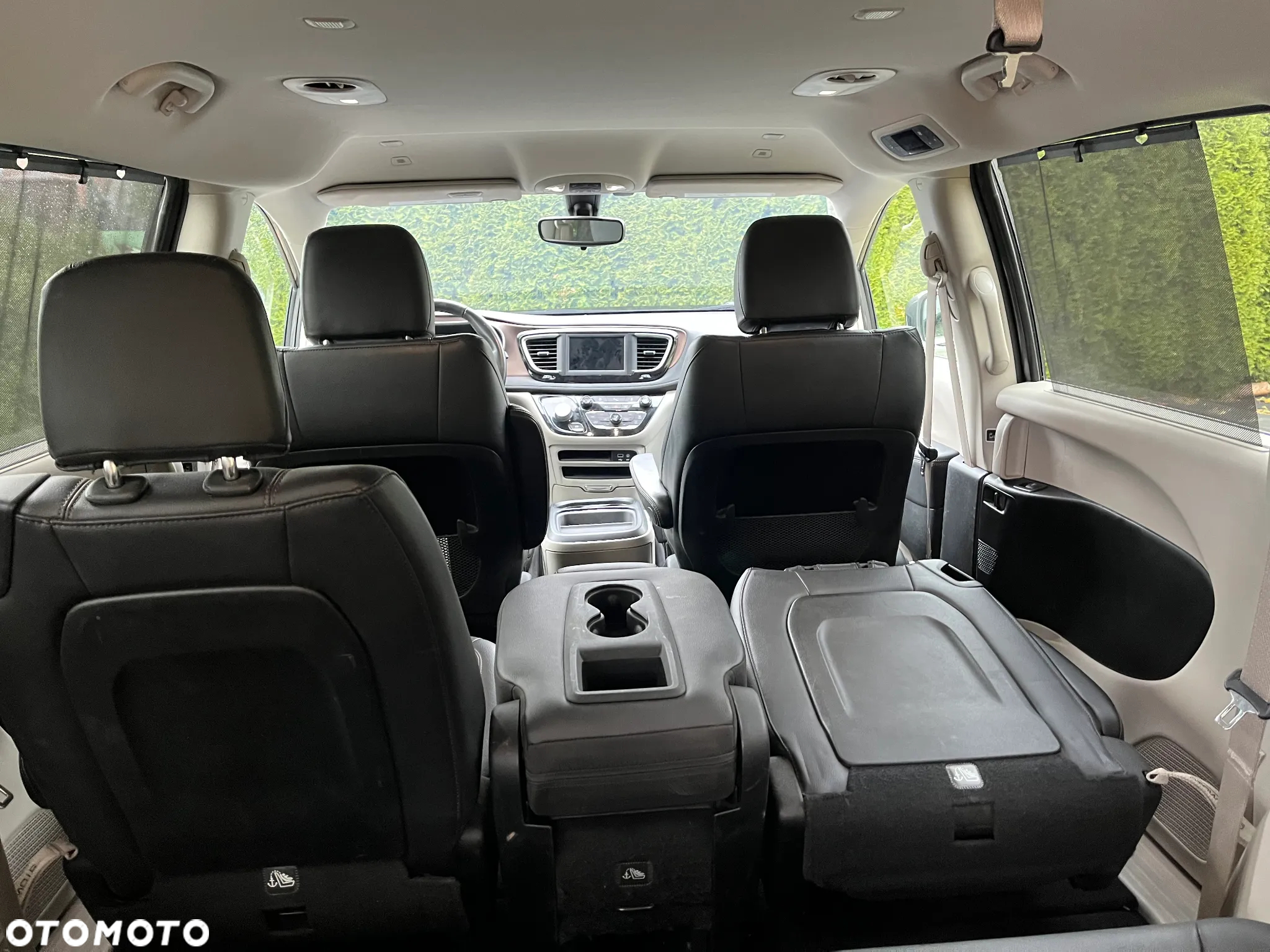 Chrysler Pacifica - 27