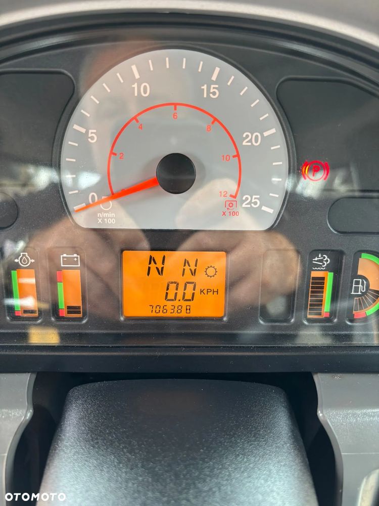 Challenger Rogator RG655C - 8