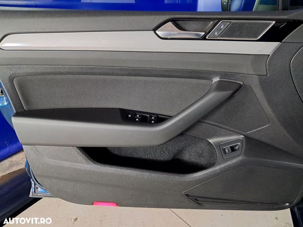 Volkswagen Passat - 21