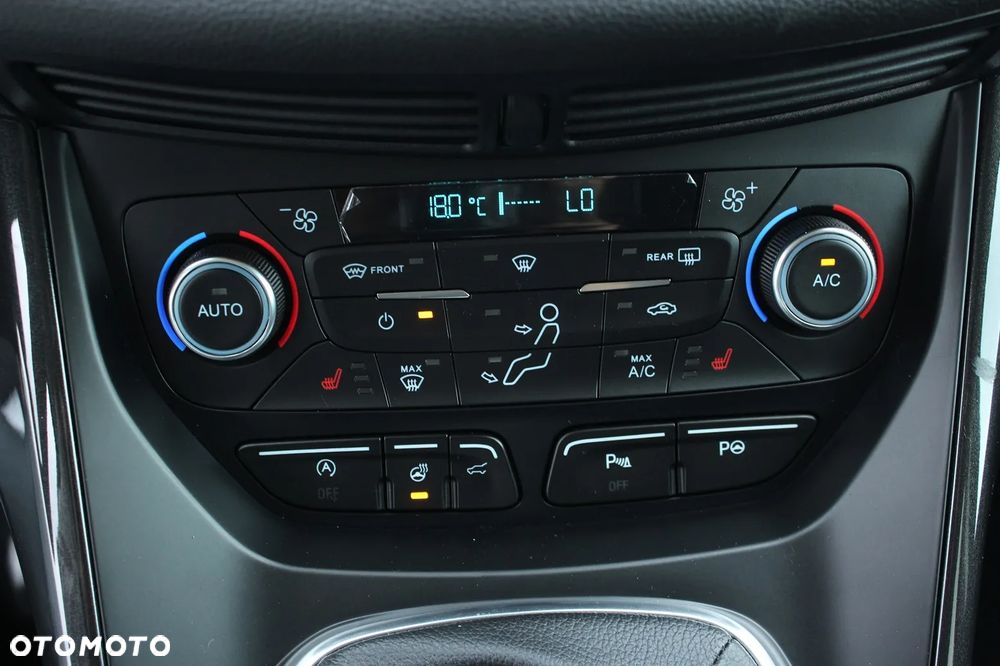 Ford Kuga 2.0 TDCi 4x2 Titanium - 24