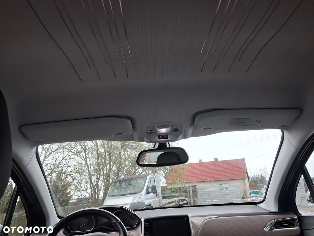 Peugeot 2008 120 VTI Allure - 15