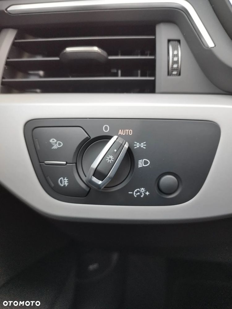 Audi A4 Avant 40 TDI S tronic - 22