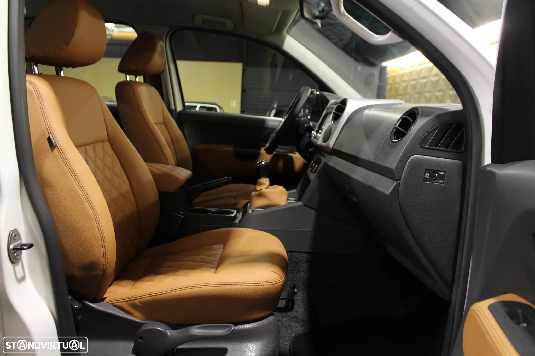 VW Amarok 2.0 TDi CD Extra AC Plus CM 4Motion - 19