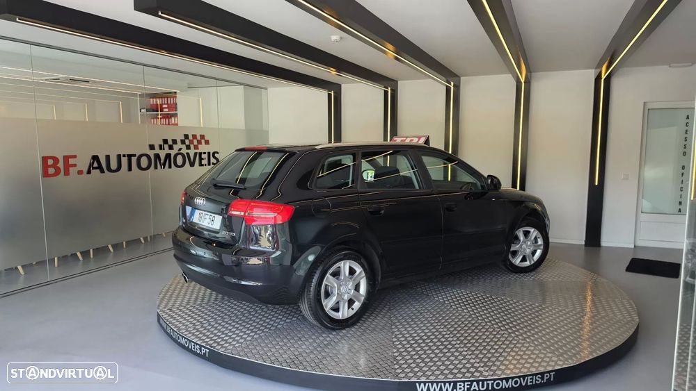 Audi A3 Sportback 2.0 TDi Attraction Business Line - 5