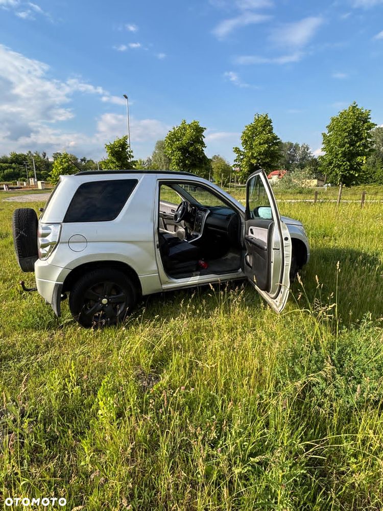 Suzuki Grand Vitara 1.6 - 5