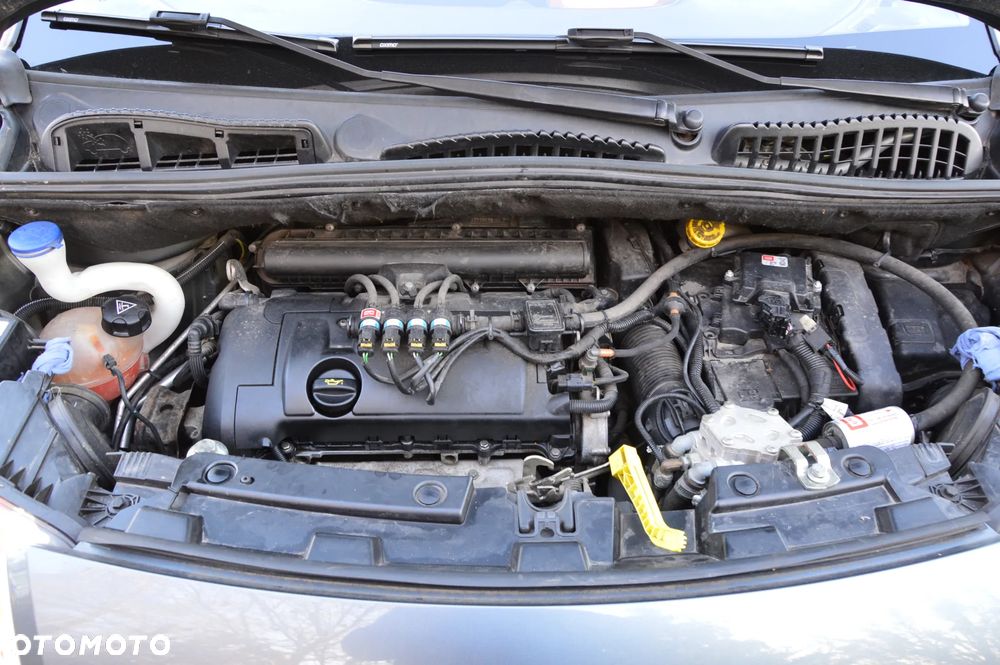 Citroën C3 Picasso 1.4i Exclusive - 15