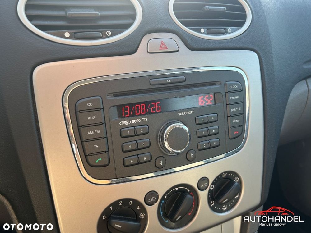 Ford Focus - 10