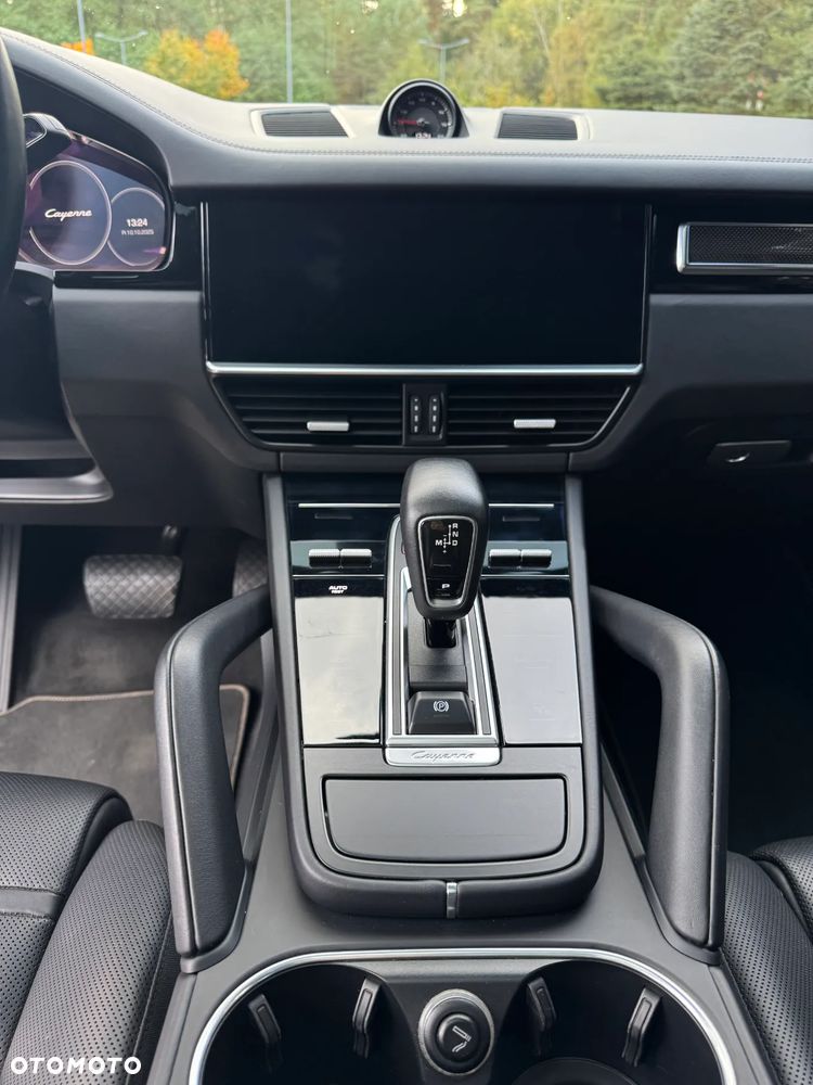 Porsche Cayenne Coupe - 24