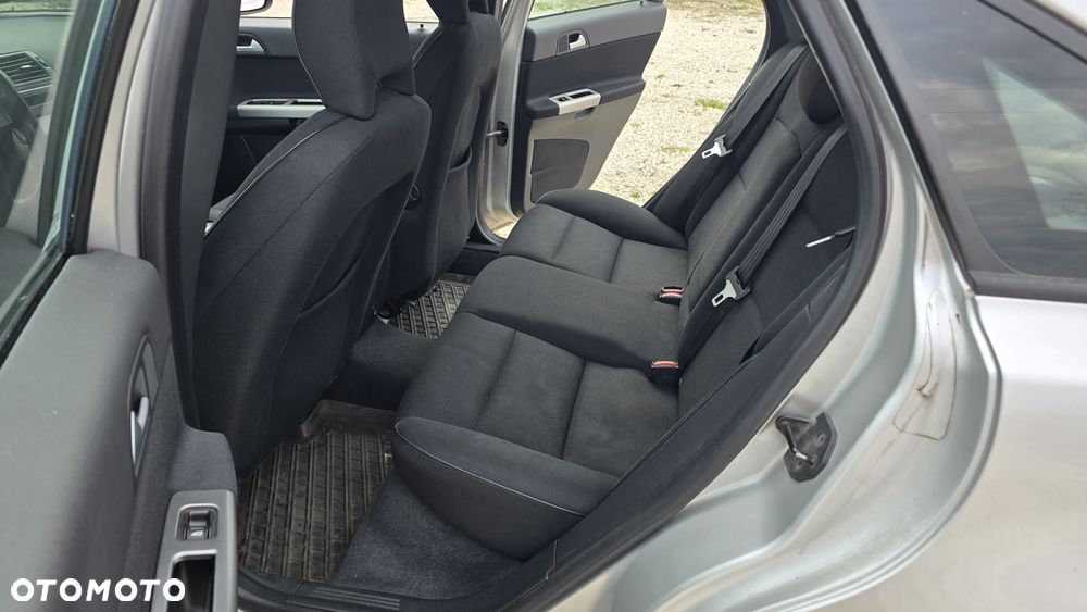 Volvo S40 1.6 Kinetic - 15