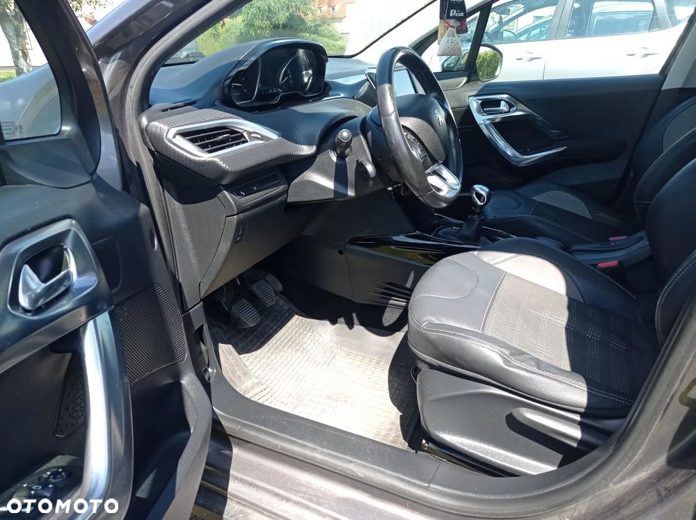 Peugeot 2008 - 7