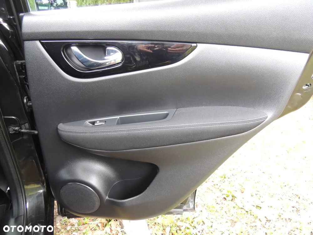 Nissan Qashqai 1.2 DIG-T Acenta EU6 - 32
