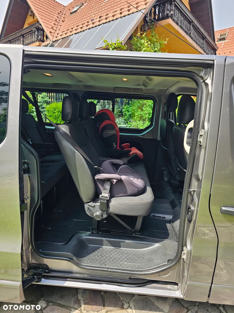 Opel Vivaro L2H1 2,9t Elegance Business - 30
