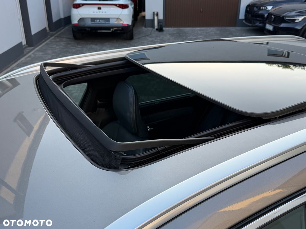Volvo V90 T6 AWD Plug-In Hybrid Inscription Expression - 13