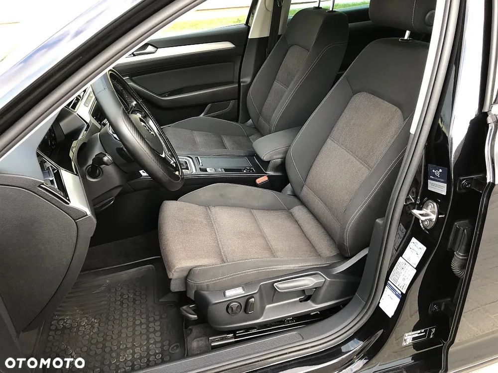 Volkswagen Passat 2.0 TDI BMT Comfortline DSG - 9