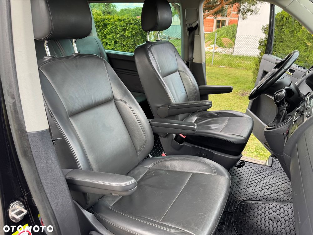 Volkswagen Caravelle - 30