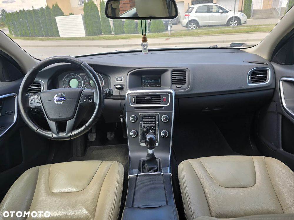 Volvo V60 - 10