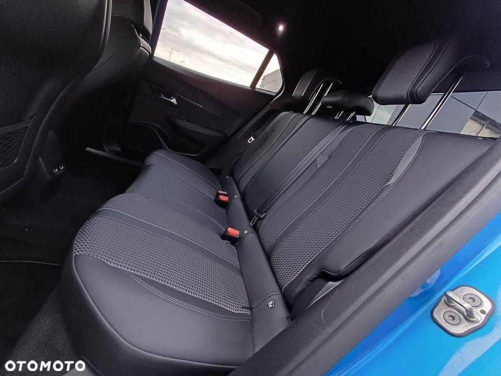 Peugeot 2008 e-2008 GT Pack - 31
