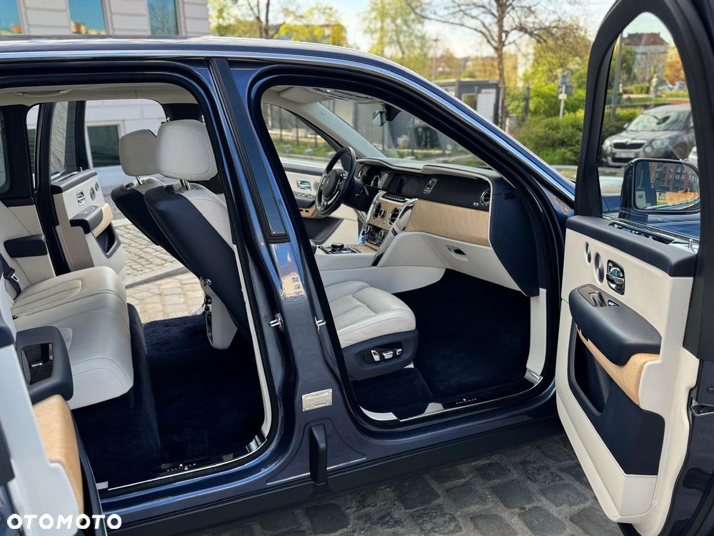Rolls-Royce Cullinan - 5