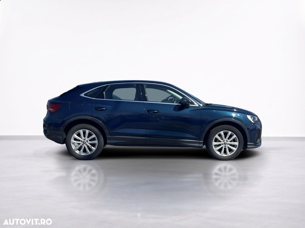 Audi Q3 Sportback - 7