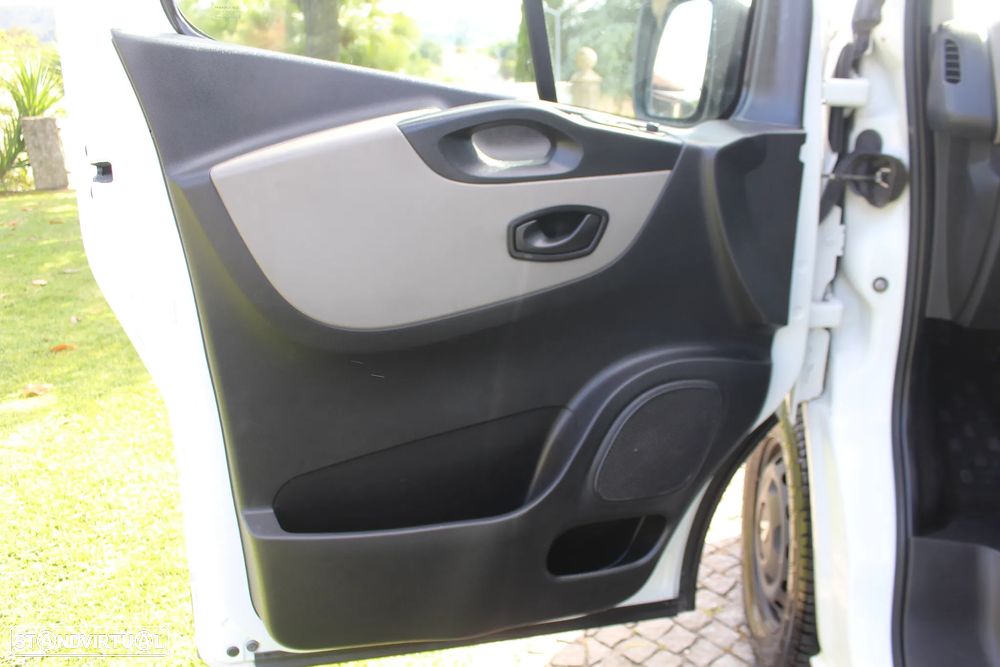 Renault Trafic 1.6 dCi L2H1 1.2T SS - 8