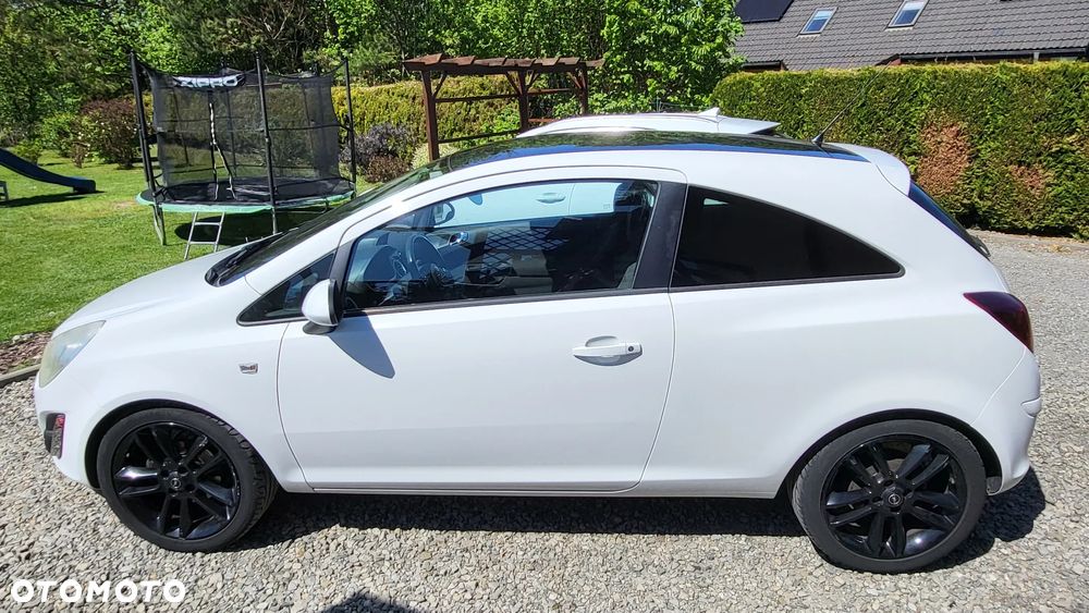 Opel Corsa 1.4 16V Color Edition - 3