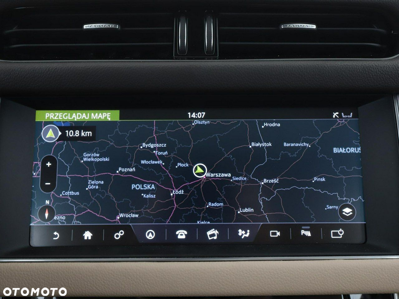 Jaguar XF 20d Portfolio - 25