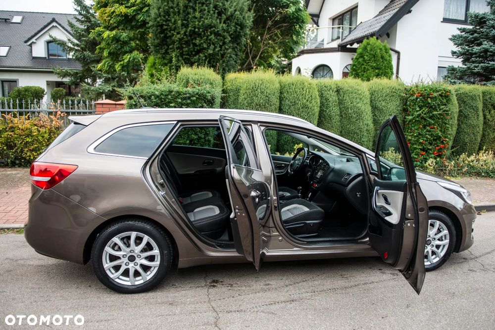 Kia Ceed 1.6 GDI ISG Vision - 8