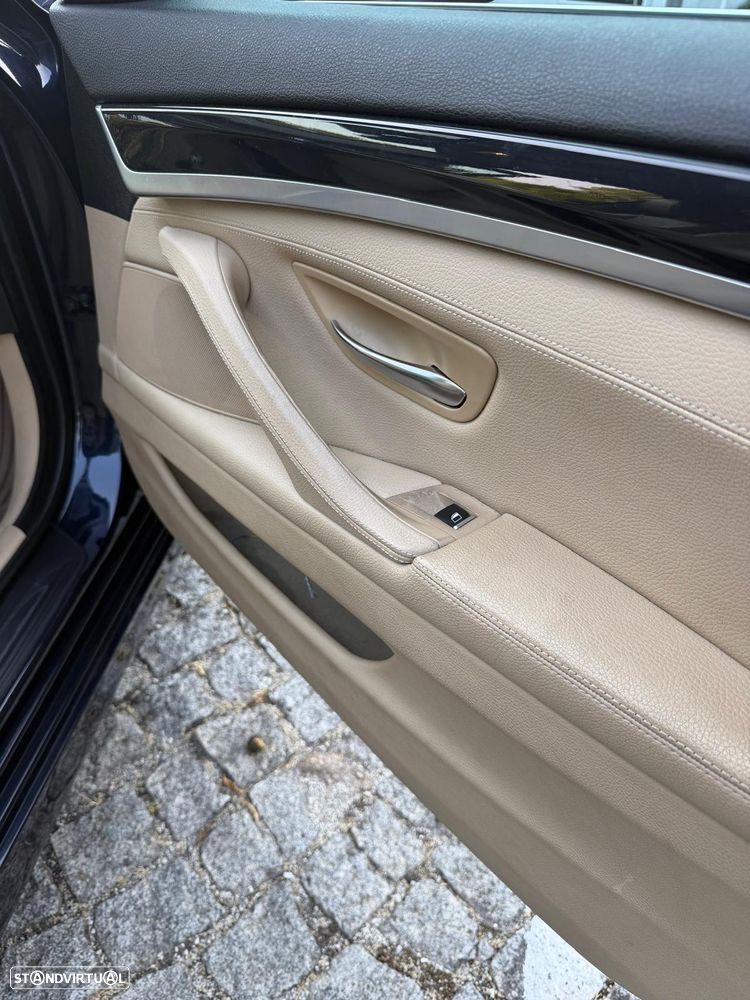 BMW 520 d Auto - 17