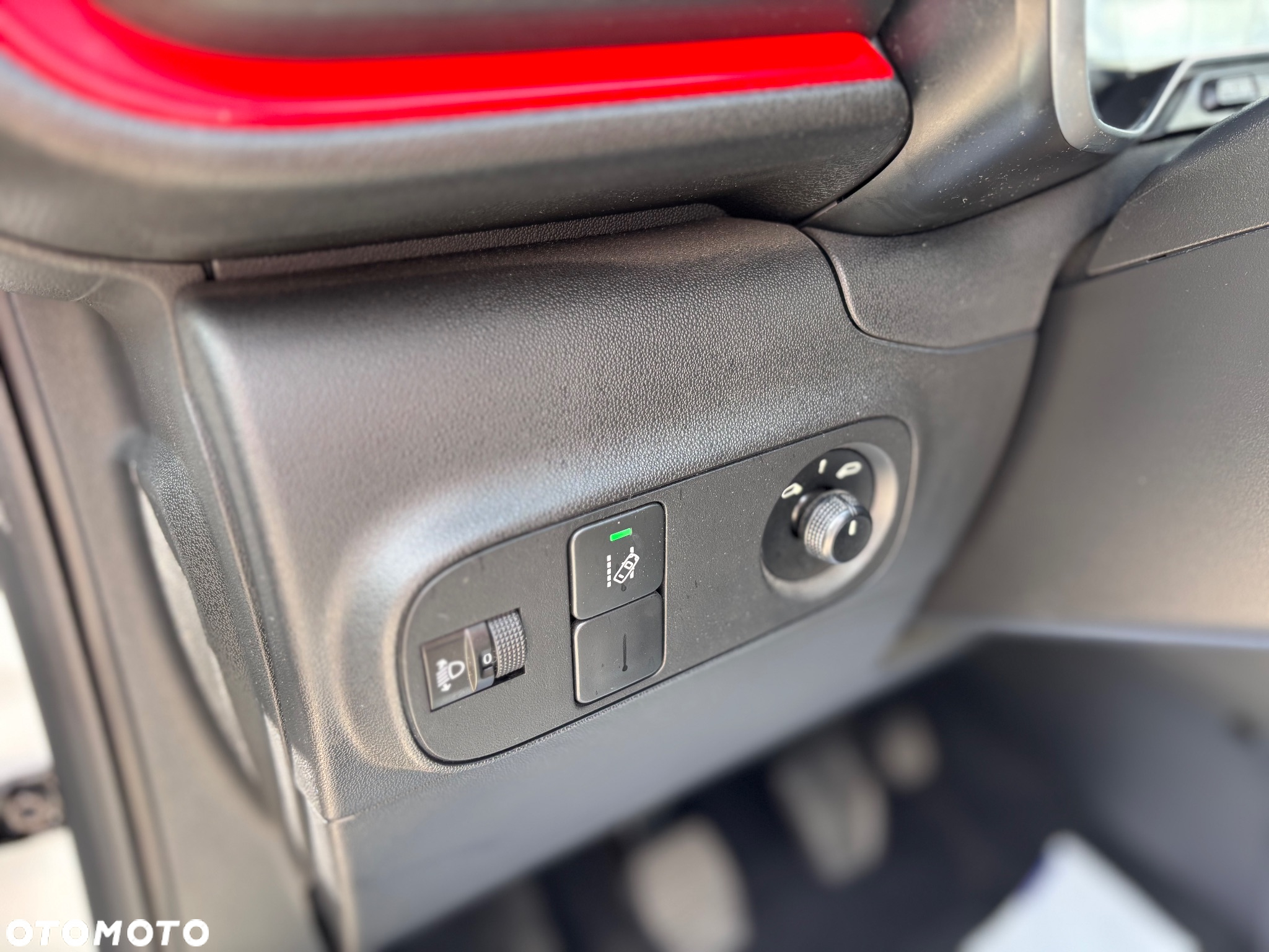 Citroën C3 1.2 PureTech Shine - 34