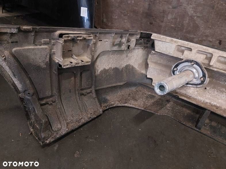 KOMPLETNY TYŁ ZDERZAK LAMPY BMW E39 520i - 15