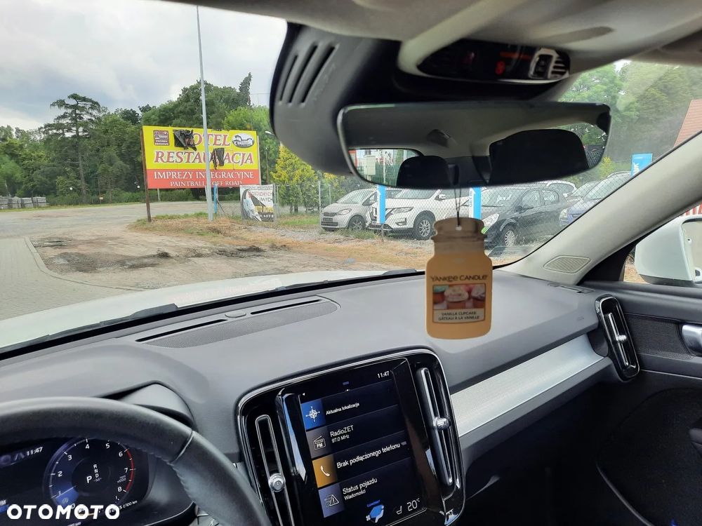 Volvo XC 40 T3 Momentum - 33