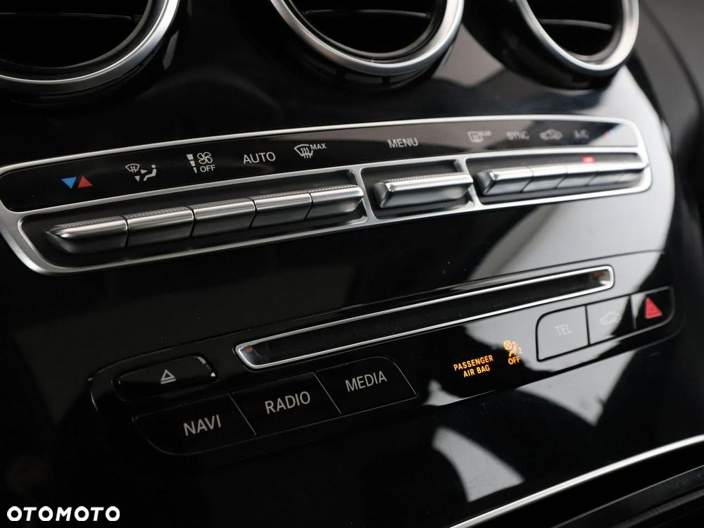 Mercedes-Benz Klasa C 180 7G-TRONIC Avantgarde - 27