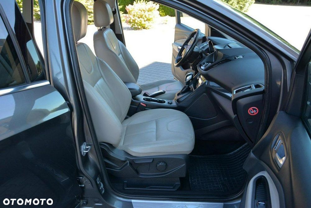 Ford Kuga 2.0 TDCi 4WD Titanium Plus - 16