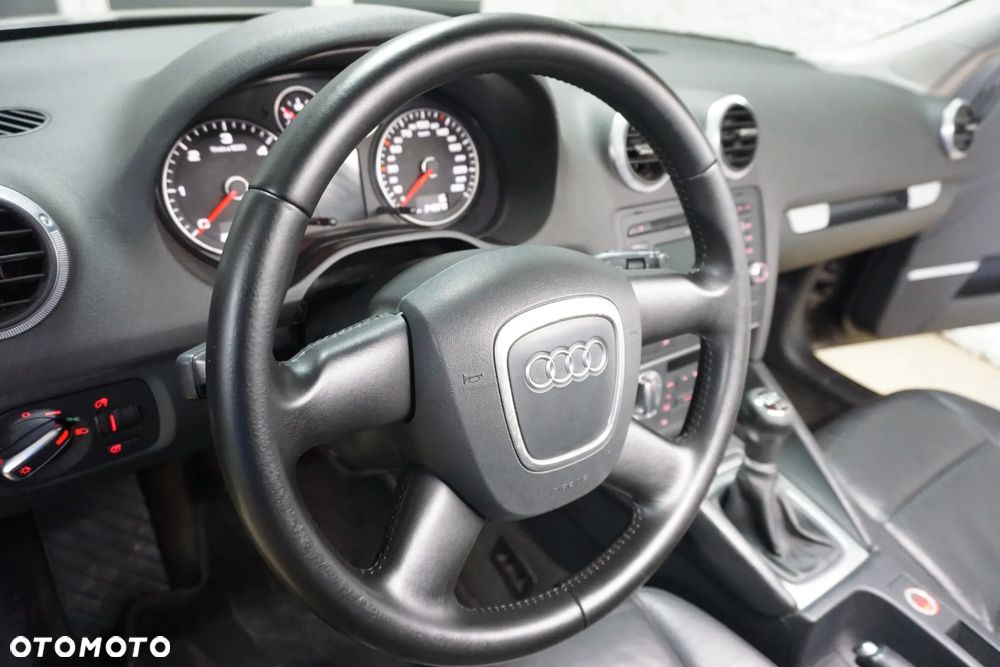 Audi A3 Sportback 2.0 TDI Ambition - 17