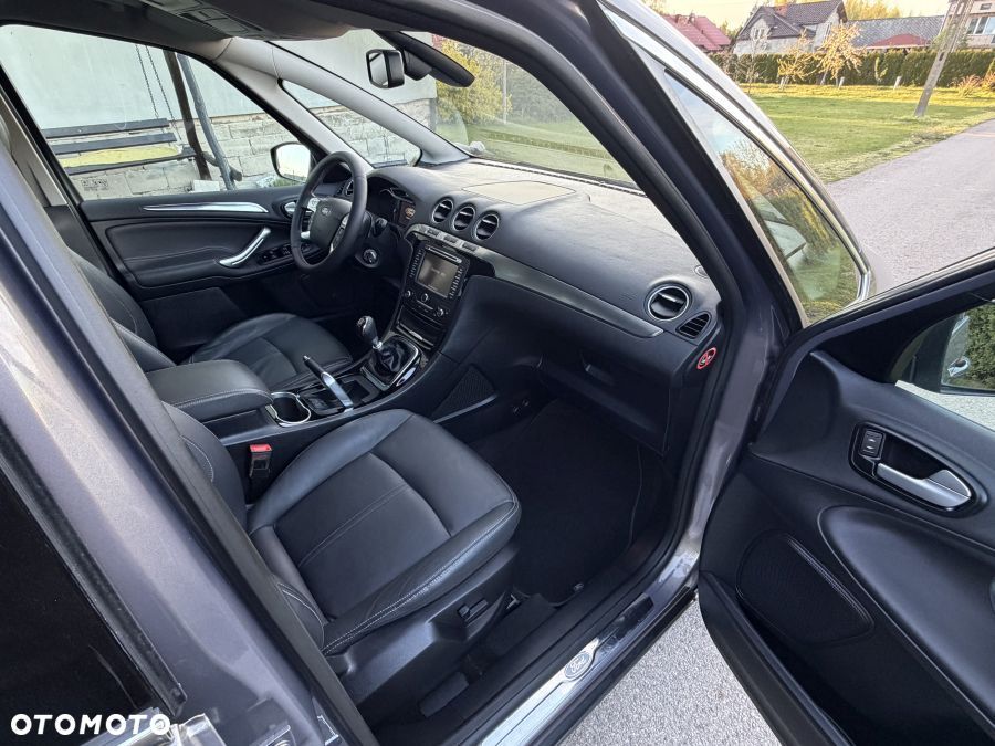 Ford S-Max - 29