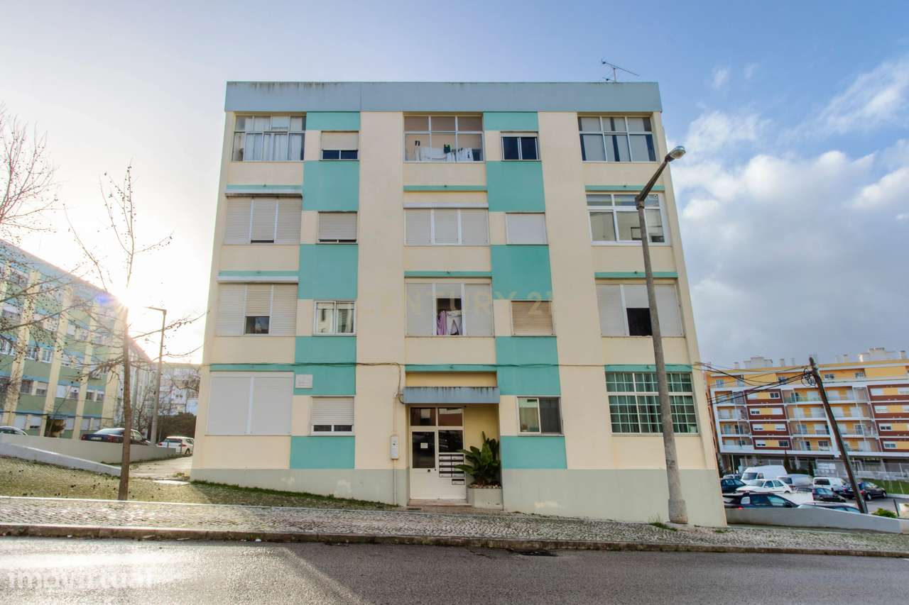 Apartamento T3 com GARAGEM no Feijó - Grande imagem: 2/35